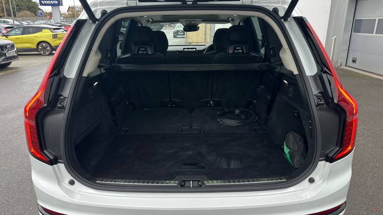 Volvo XC90 2.0 T8 PHEV Plus Dark 5dr AWD Geartronic Estate